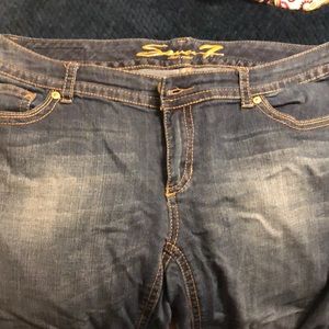 Seven7 Jean Capri pants 20W